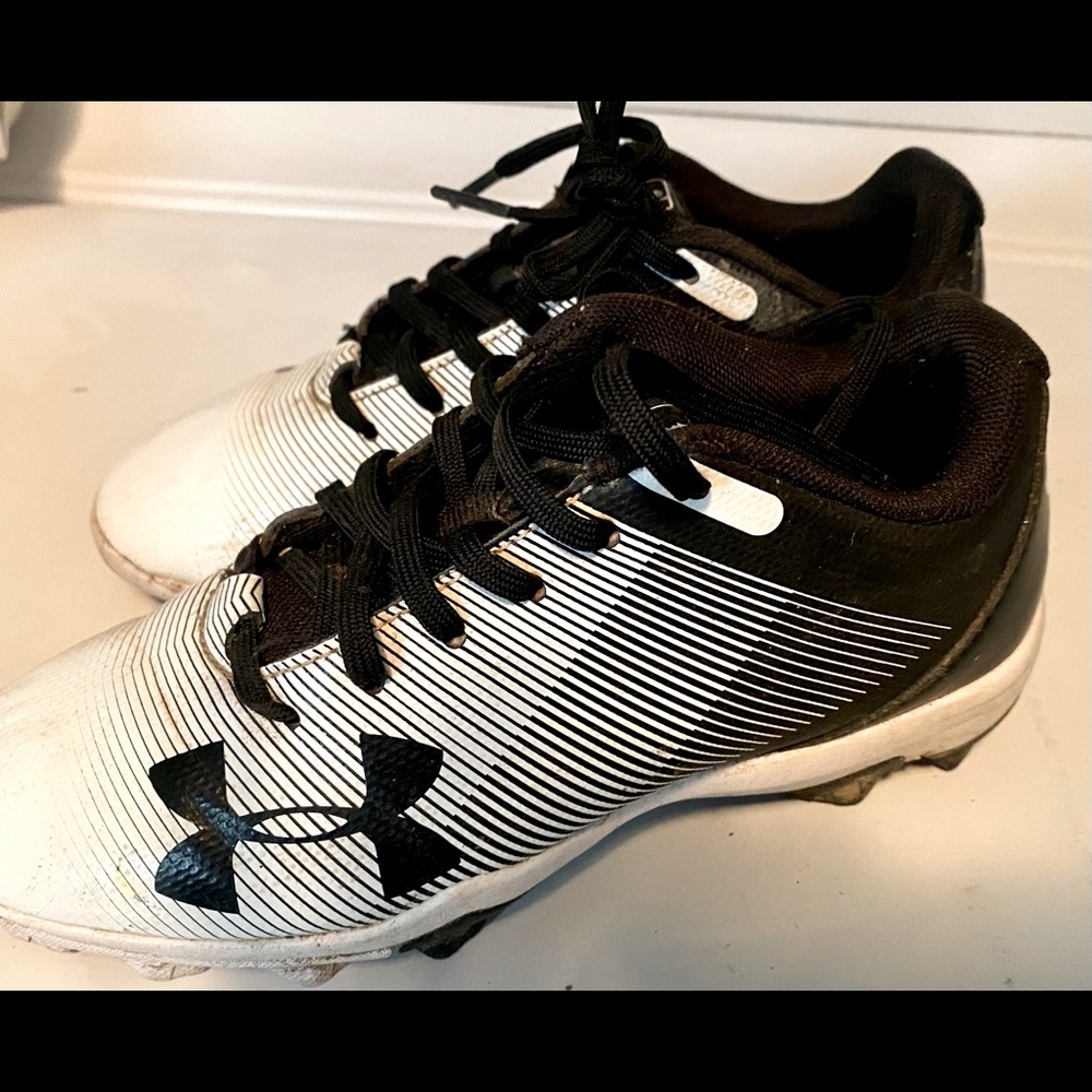 Boys Under Armour Cleats